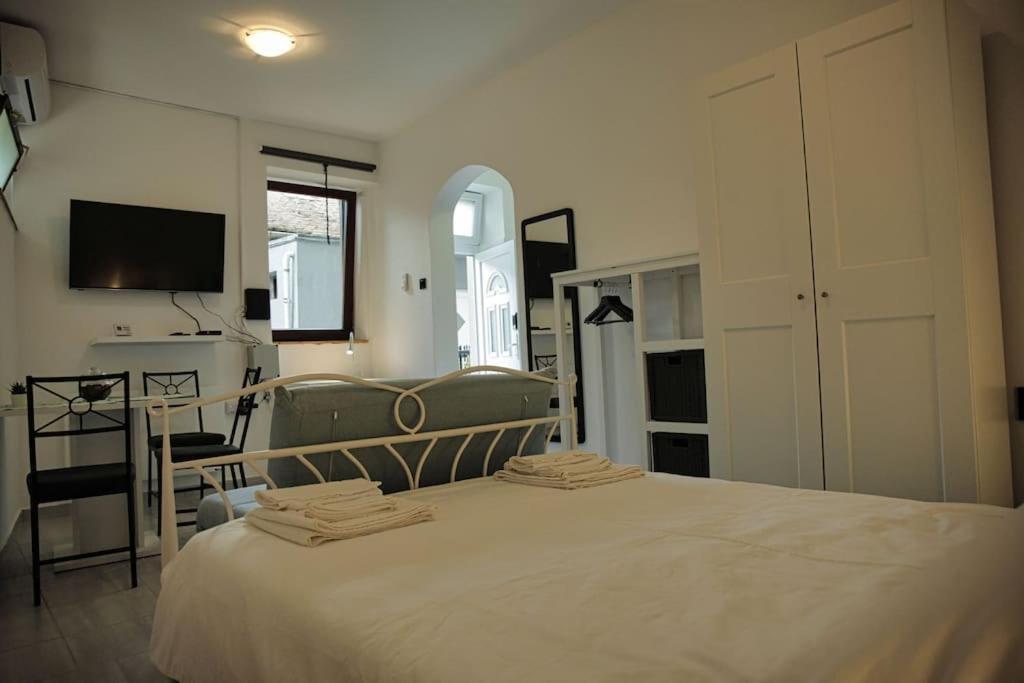 Studio Apartman Gajba In City Center Zagreb Extérieur photo